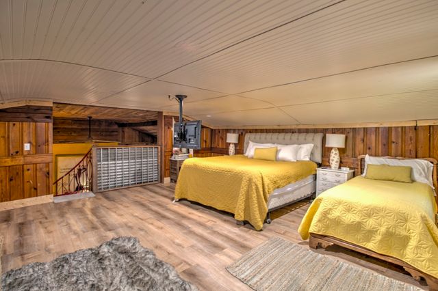 12 Old Shawnee Trail Drive, Gordonville, TX 76245