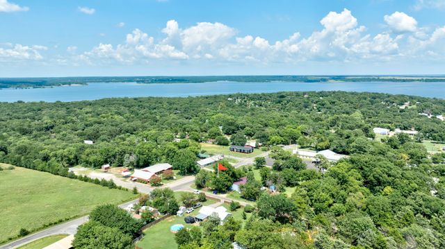 12 Old Shawnee Trail Drive, Gordonville, TX 76245