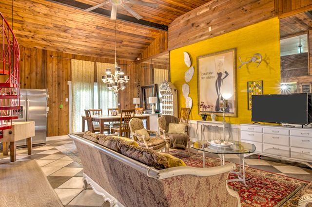12 Old Shawnee Trail Drive, Gordonville, TX 76245