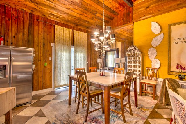 12 Old Shawnee Trail Drive, Gordonville, TX 76245