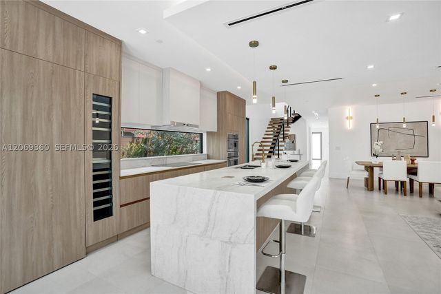 1825 NE 26th Ave 1, Fort Lauderdale, FL 33305