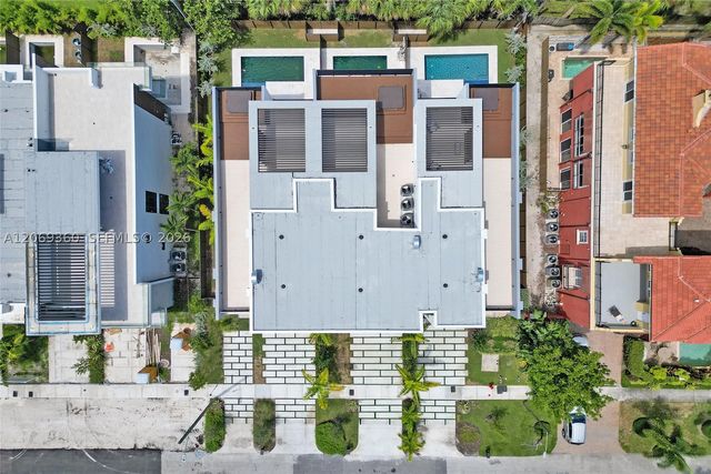 1825 NE 26th Ave 1, Fort Lauderdale, FL 33305