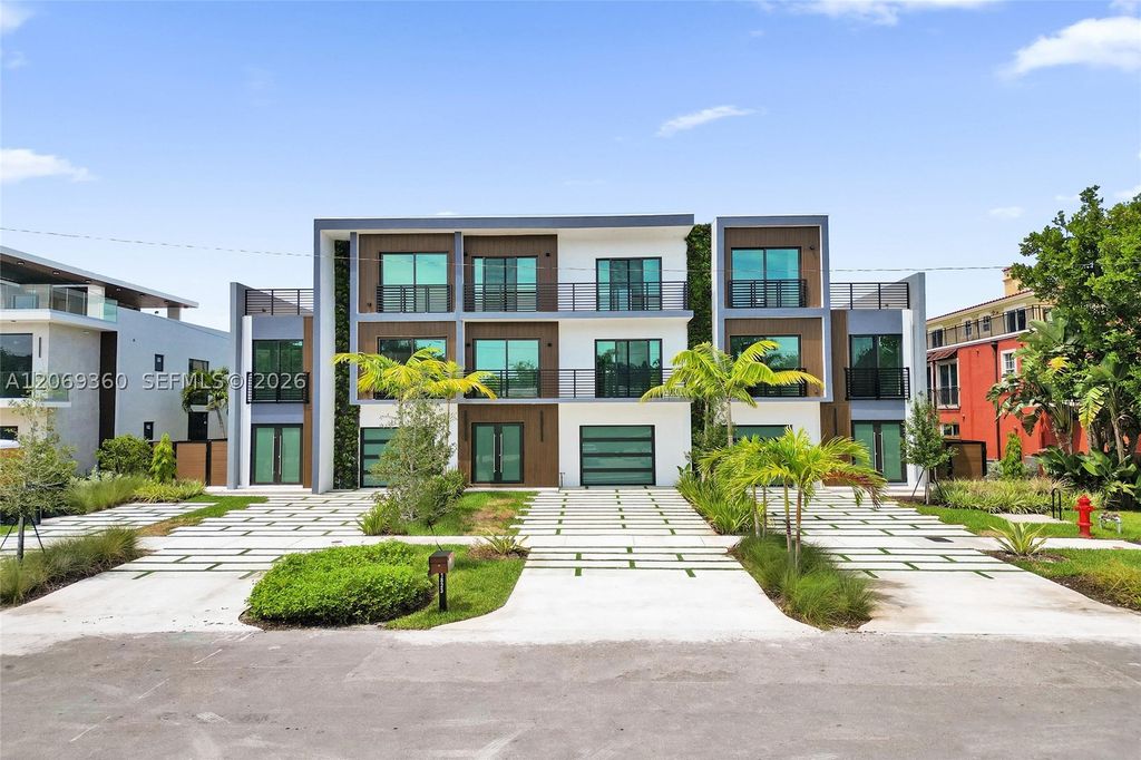 1825 NE 26th Ave 1, Fort Lauderdale, FL 33305