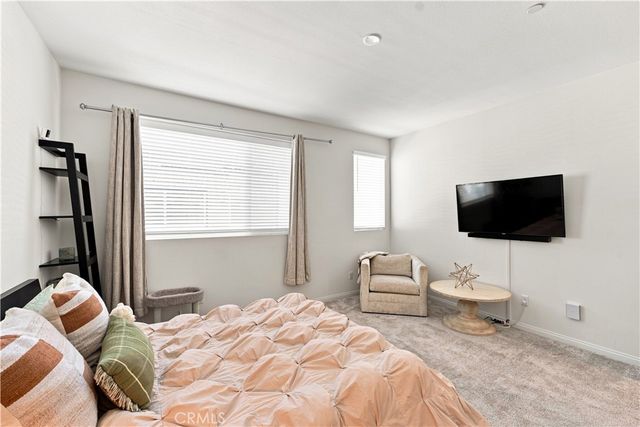 8408 N Fresco Way, Northridge, CA 91325