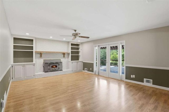 3750 Green Avenue, Loganville, GA 30052