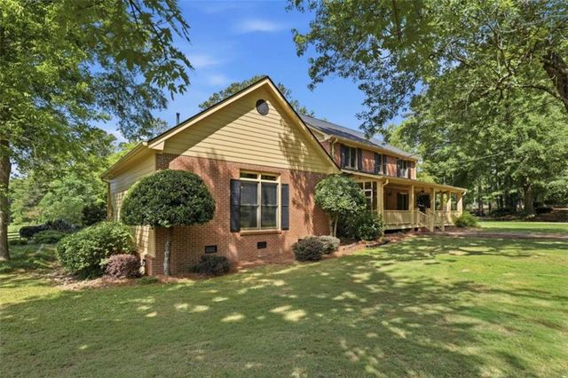 3750 Green Avenue, Loganville, GA 30052
