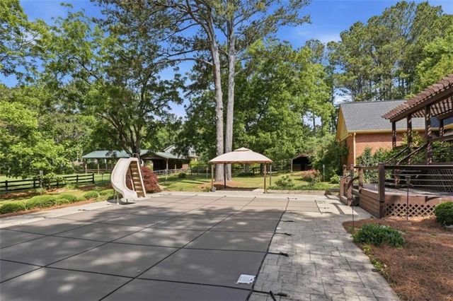 3750 Green Avenue, Loganville, GA 30052