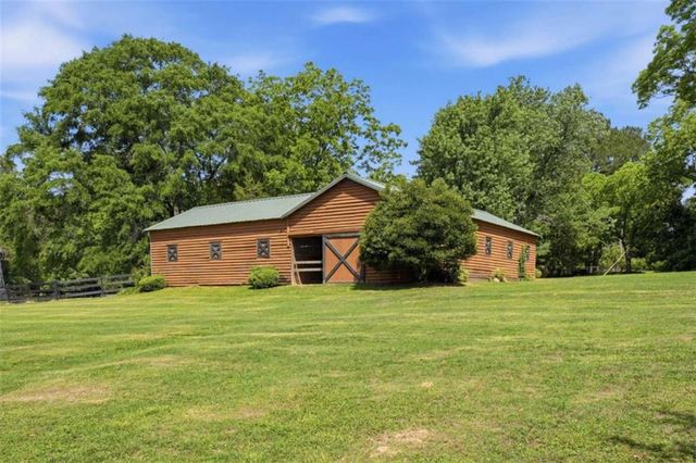3750 Green Avenue, Loganville, GA 30052