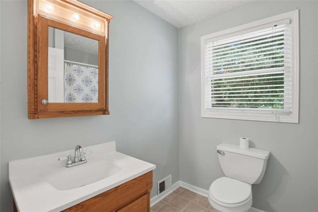 3750 Green Avenue, Loganville, GA 30052