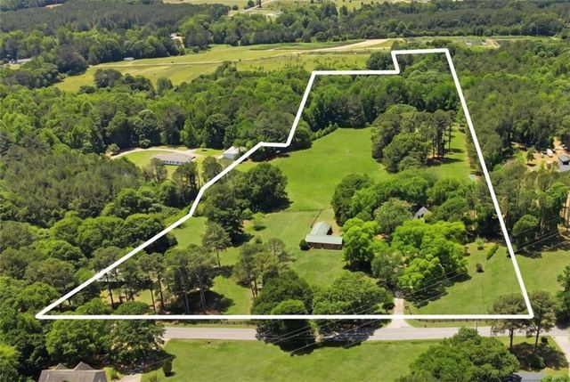 3750 Green Avenue, Loganville, GA 30052
