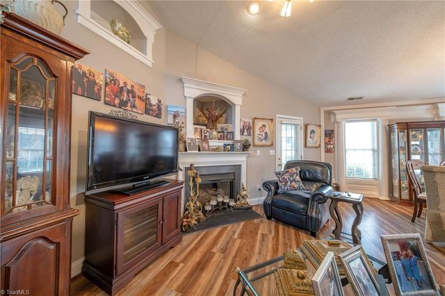 5363 Old Plantation Circle, Winston-salem, NC 27104