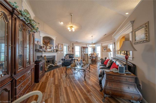5363 Old Plantation Circle, Winston-salem, NC 27104