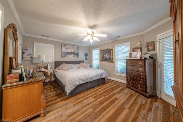 5363 Old Plantation Circle, Winston-salem, NC 27104