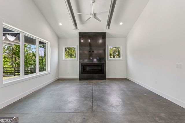 197 Laura Lake Road, Marietta, GA 30066