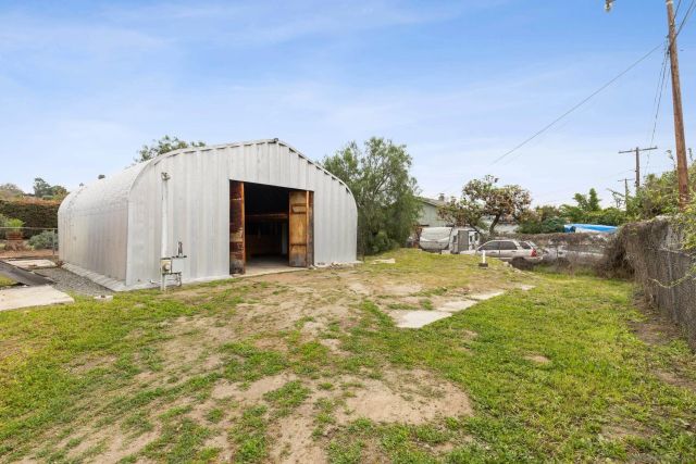 9969 Sierra Madre Rd, Spring Valley, CA 91977