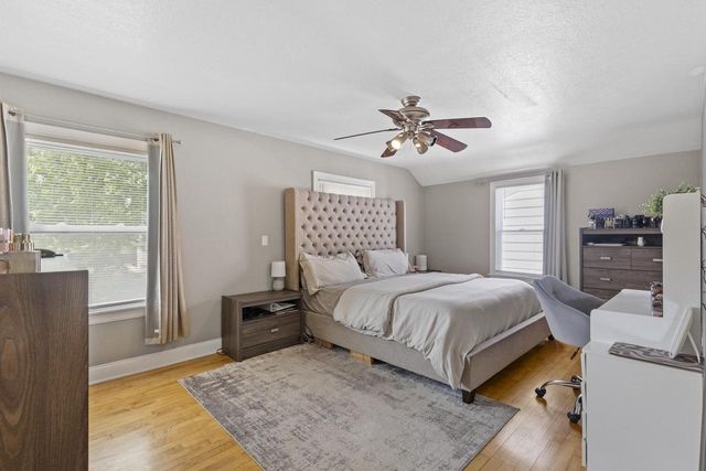 2476 S 75th STREET, West Allis, WI 53219