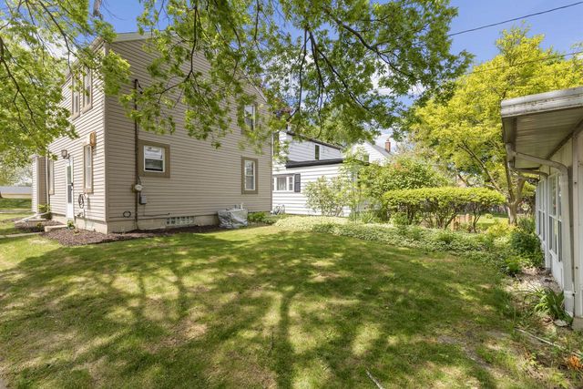 2476 S 75th STREET, West Allis, WI 53219