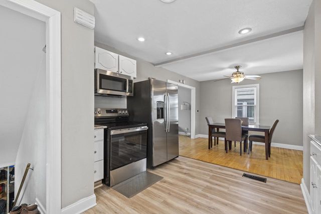 2476 S 75th STREET, West Allis, WI 53219