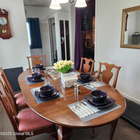 1948 Leo Avenue, Rotterdam, NY 12306