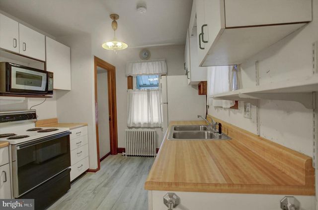 209 HOMEWOOD AVE, Waynesboro, PA 17268