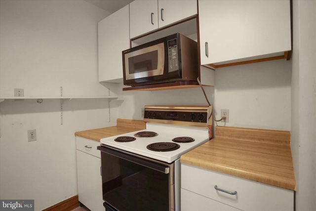 209 HOMEWOOD AVE, Waynesboro, PA 17268