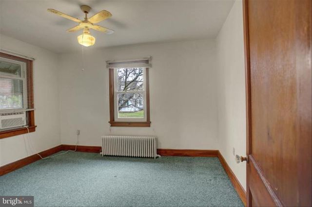 209 HOMEWOOD AVE, Waynesboro, PA 17268