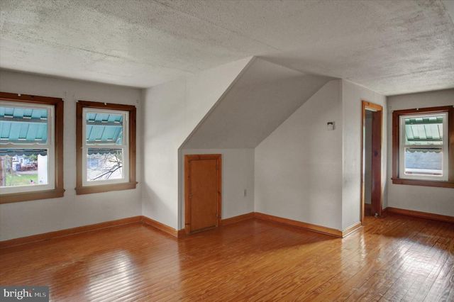 209 HOMEWOOD AVE, Waynesboro, PA 17268