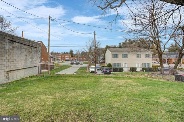 209 HOMEWOOD AVE, Waynesboro, PA 17268