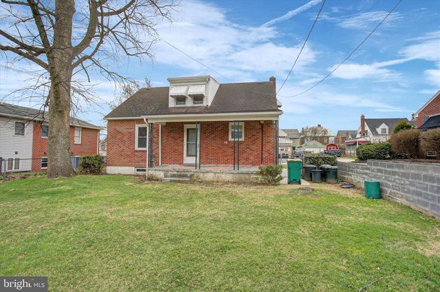 209 HOMEWOOD AVE, Waynesboro, PA 17268