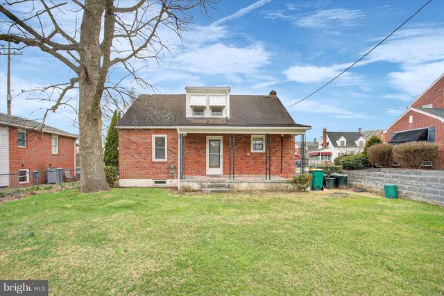 209 HOMEWOOD AVE, Waynesboro, PA 17268