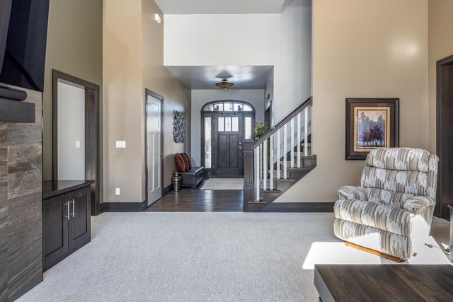 405 WOODFIELD PRAIRIE WAY, Hobart, WI 54155