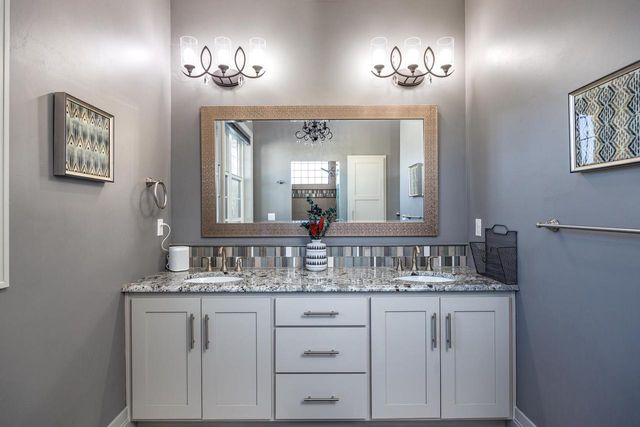 405 WOODFIELD PRAIRIE WAY, Hobart, WI 54155