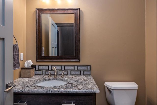 405 WOODFIELD PRAIRIE WAY, Hobart, WI 54155