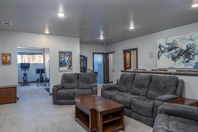 405 WOODFIELD PRAIRIE WAY, Hobart, WI 54155