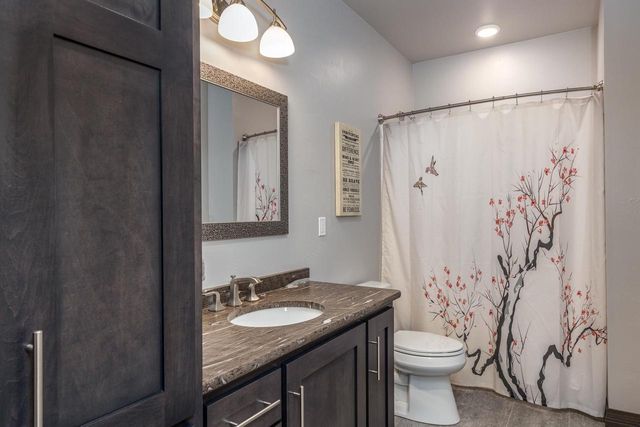 405 WOODFIELD PRAIRIE WAY, Hobart, WI 54155