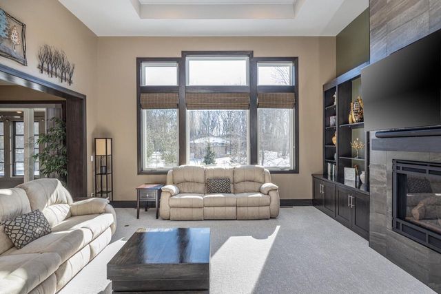 405 WOODFIELD PRAIRIE WAY, Hobart, WI 54155