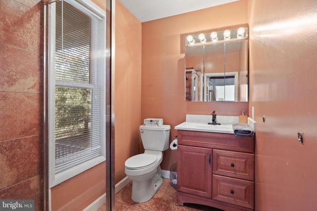 206 GROVE AVE, Washington Grove, MD 20880