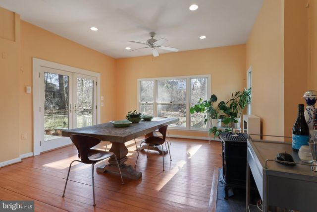 206 GROVE AVE, Washington Grove, MD 20880