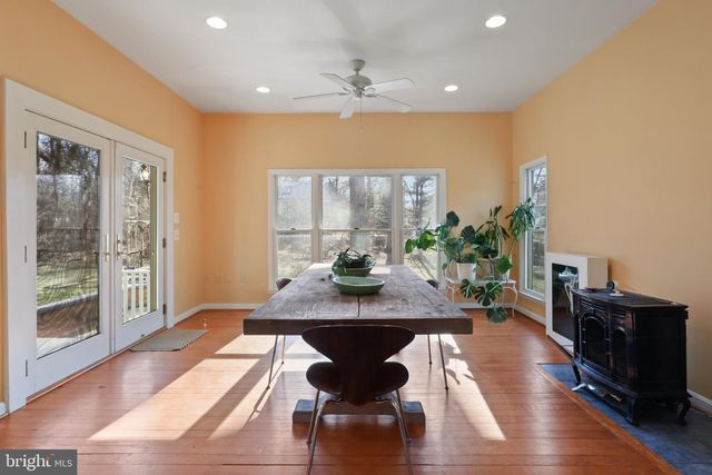 206 GROVE AVE, Washington Grove, MD 20880