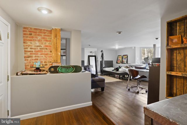 206 GROVE AVE, Washington Grove, MD 20880