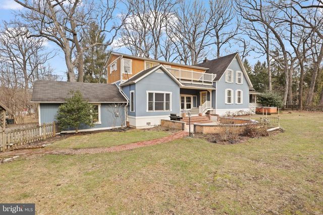 206 GROVE AVE, Washington Grove, MD 20880