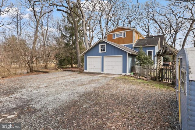 206 GROVE AVE, Washington Grove, MD 20880