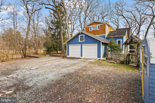 206 GROVE AVE, Washington Grove, MD 20880