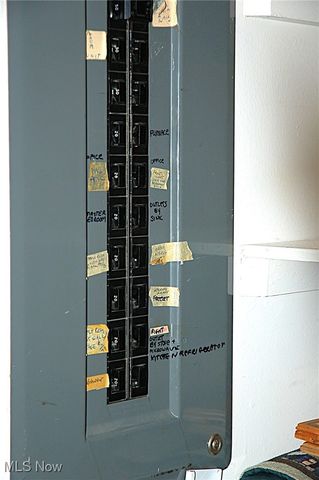 6626 Hawthorne Drive, Brecksville, OH 44141