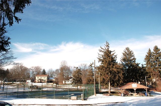 6626 Hawthorne Drive, Brecksville, OH 44141