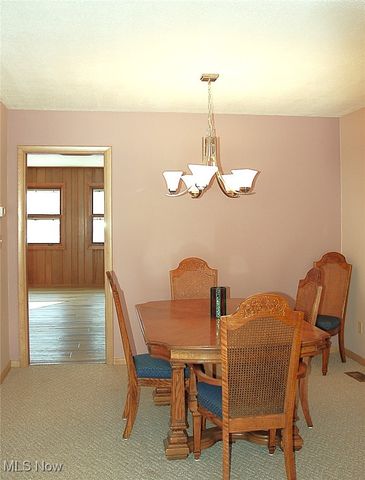 6626 Hawthorne Drive, Brecksville, OH 44141