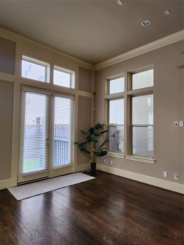 5706 Petty Street, Houston, TX 77007
