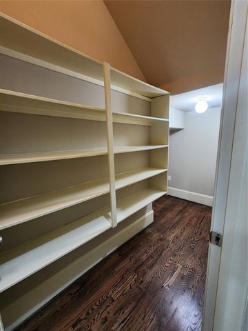 5706 Petty Street, Houston, TX 77007