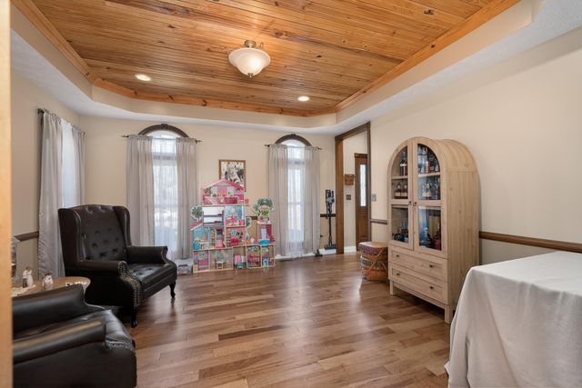 105 Choctaw Drive, Dry Ridge, KY 41035