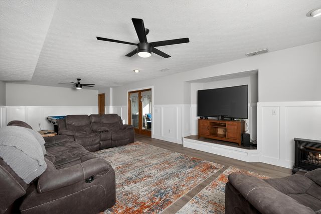 105 Choctaw Drive, Dry Ridge, KY 41035